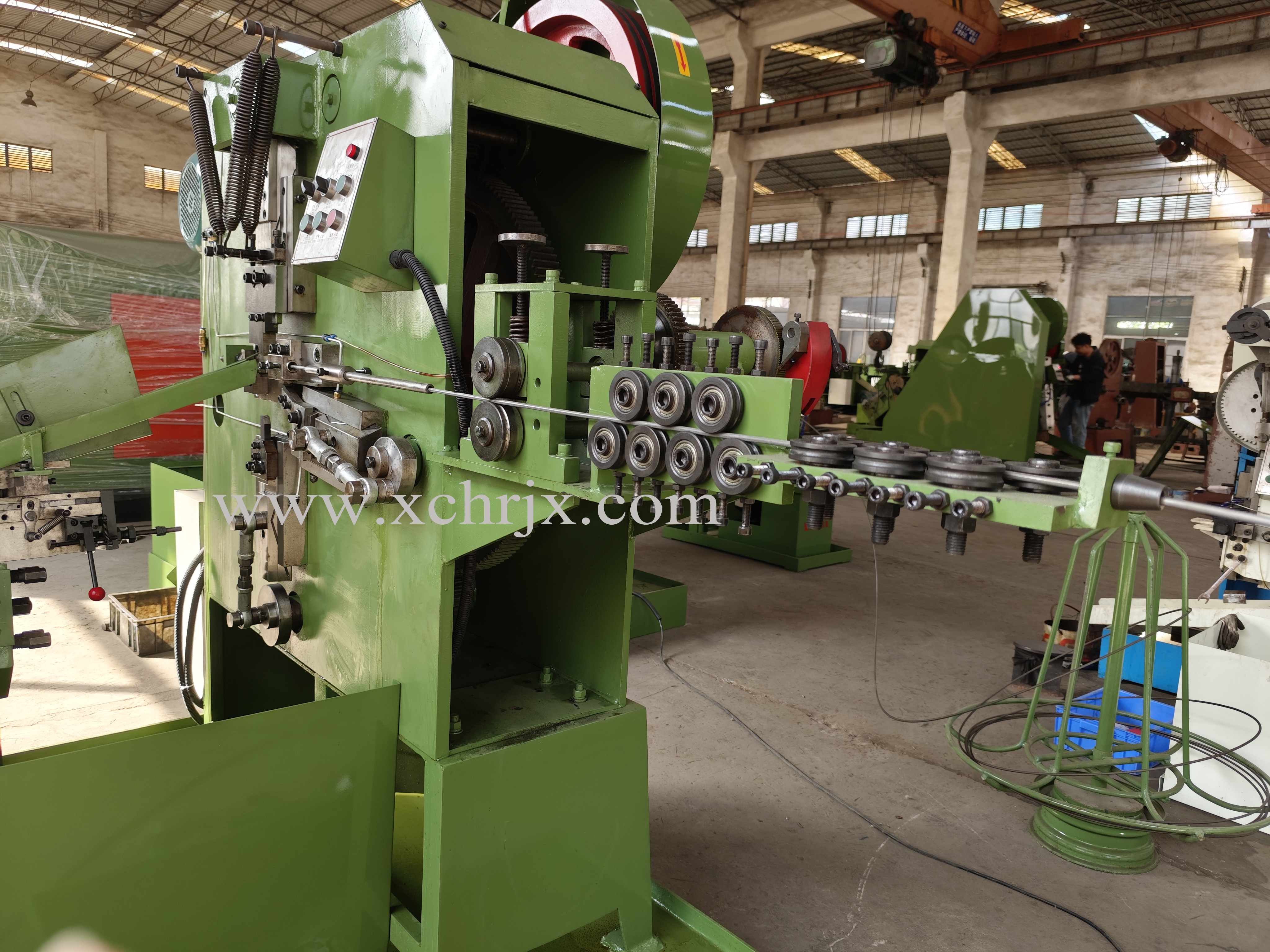 eye screw machine (1)